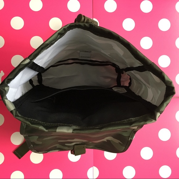 PINK VS Mini Camo Backpack Limited Edition New With Tag - Picture 7 of 8